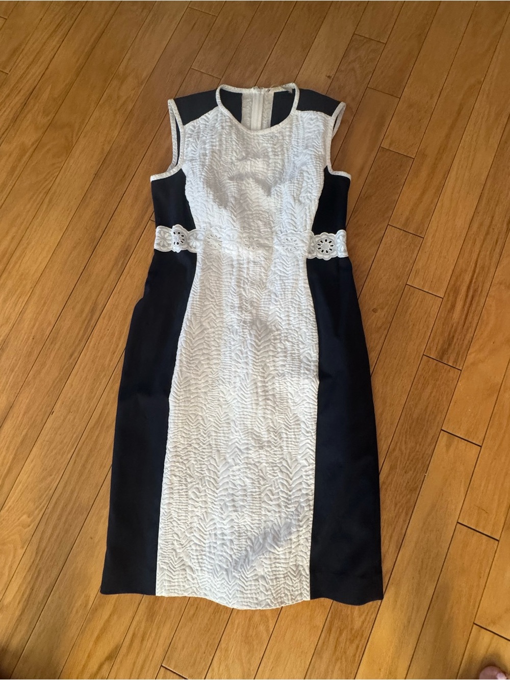 Sleeveless Black and White Sheath Dress with Lace Waist Detail Mantu